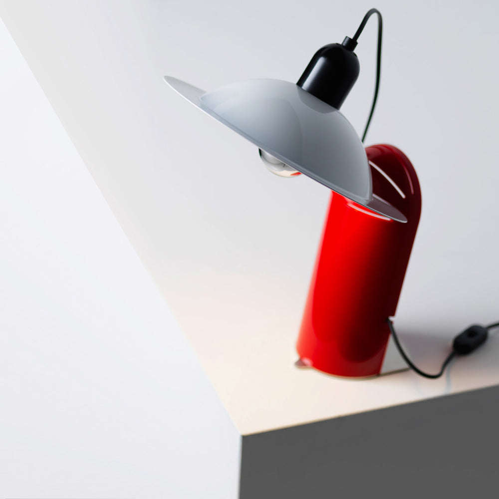 Lampiatta Table Lamp/Wall Light in Detail.