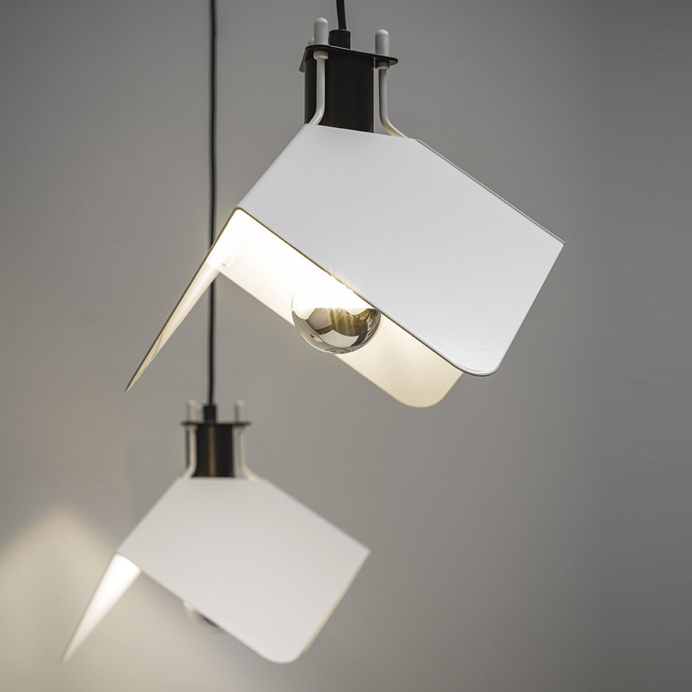 Triedro Pendant Light in Detail.