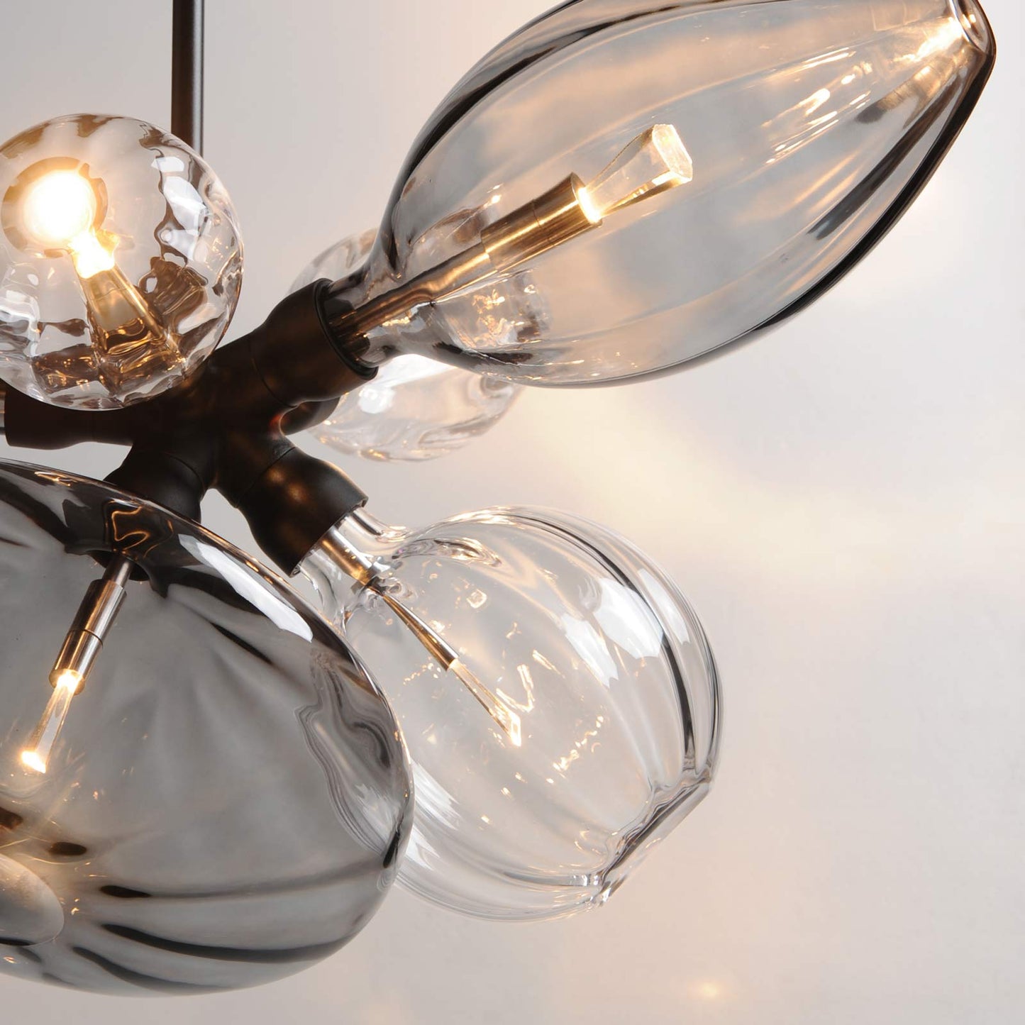 Ray Dance Single Cluster LED Pendant Light in Detail.