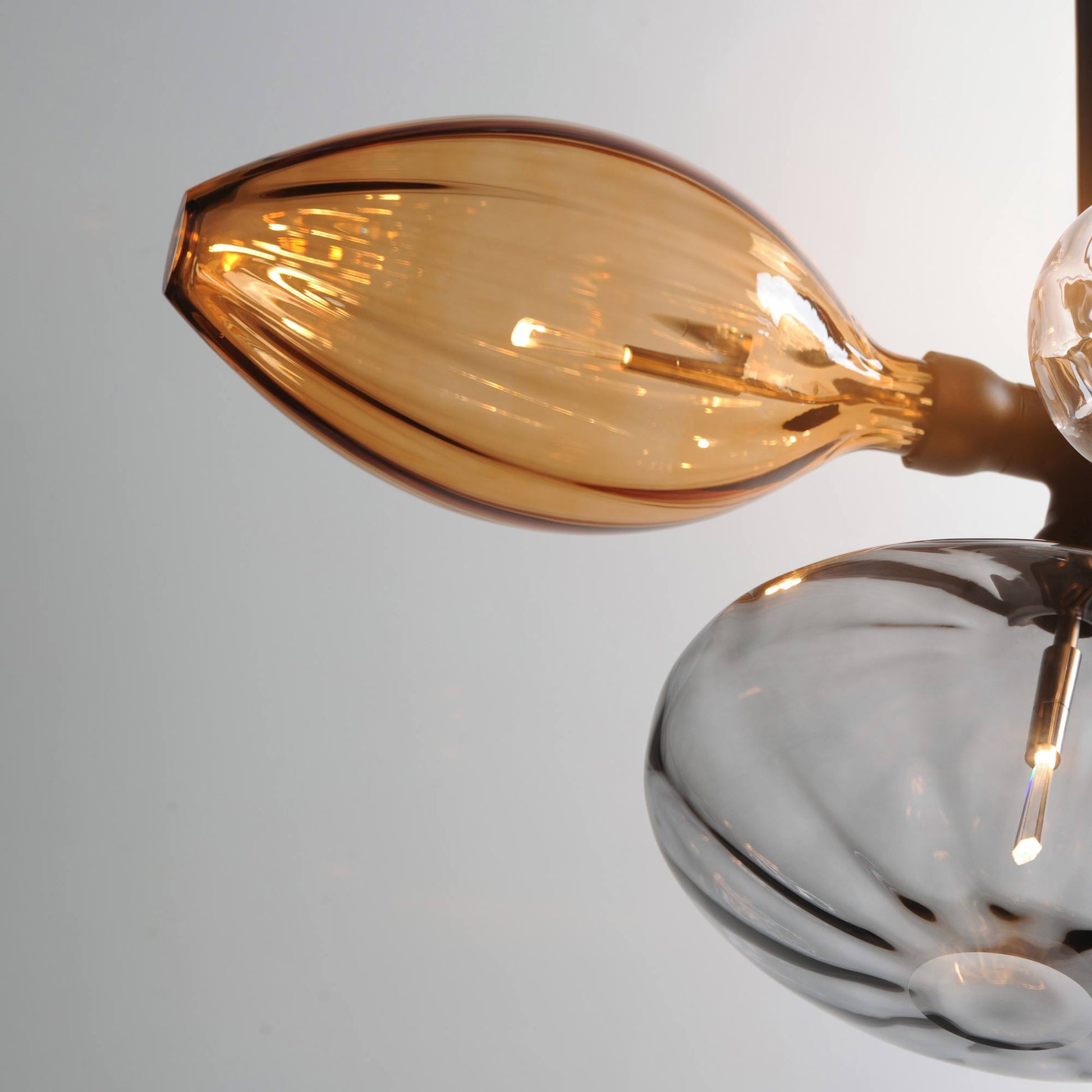 Ray Dance Single Cluster LED Pendant Light in Detail.