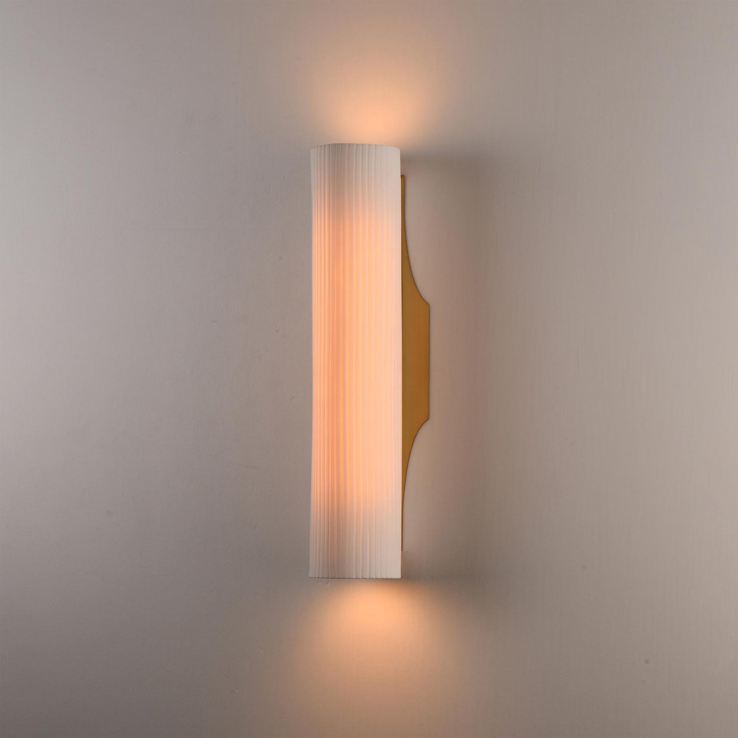 Tropo LED Wall Light in Detail.