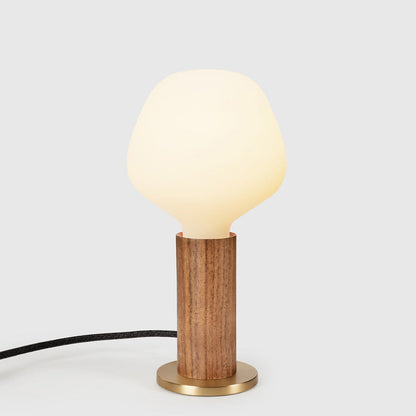 Knuckle Enno Table Lamp in Detail.