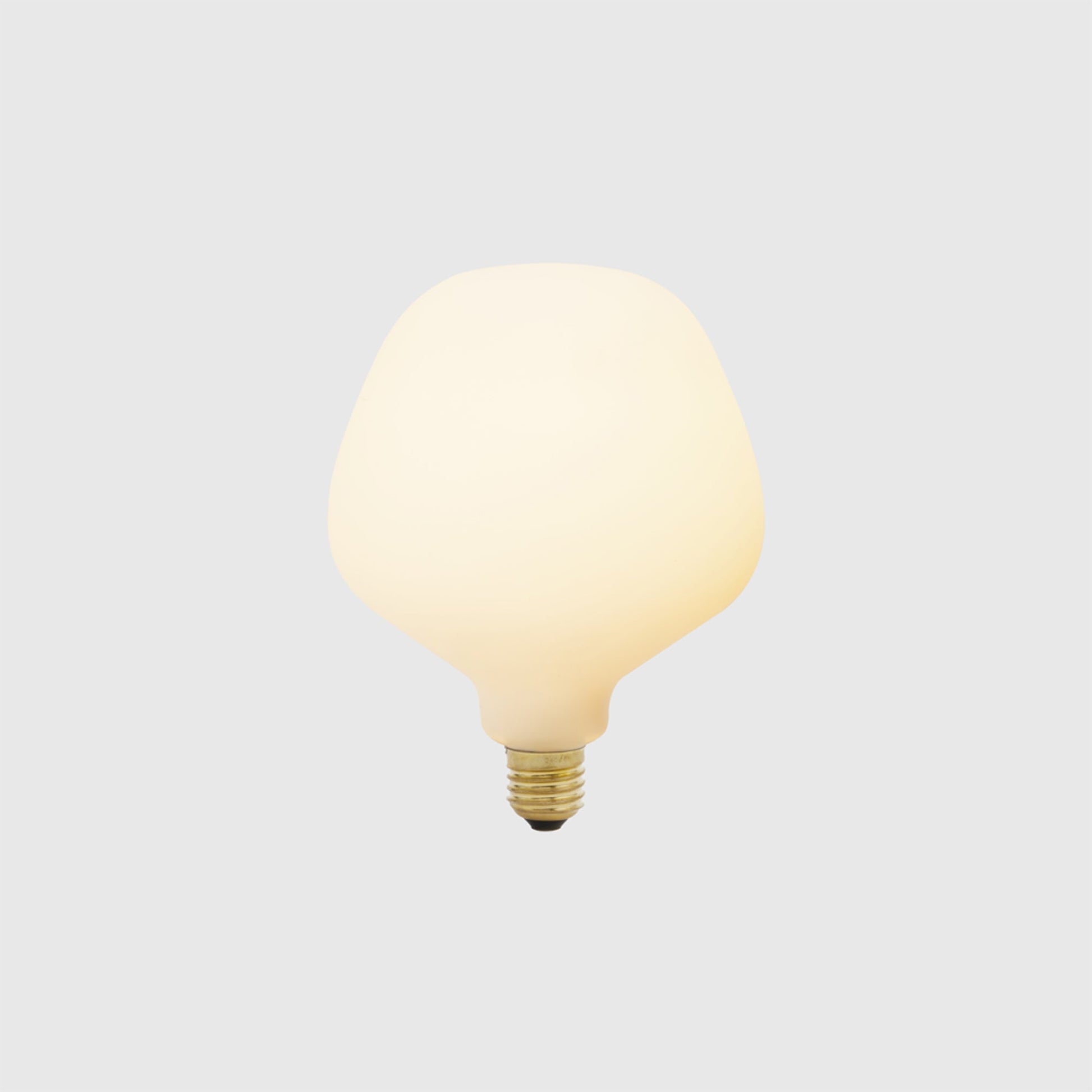 Knuckle Enno Table Lamp in Detail.