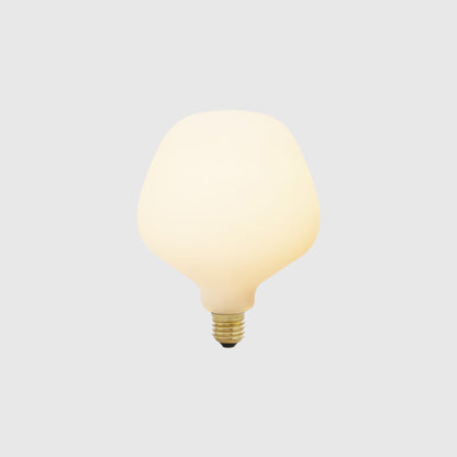Knuckle Enno Table Lamp in Detail.