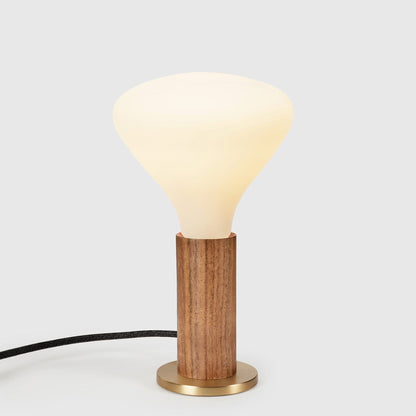 Knuckle Noma Table Lamp in Detail.