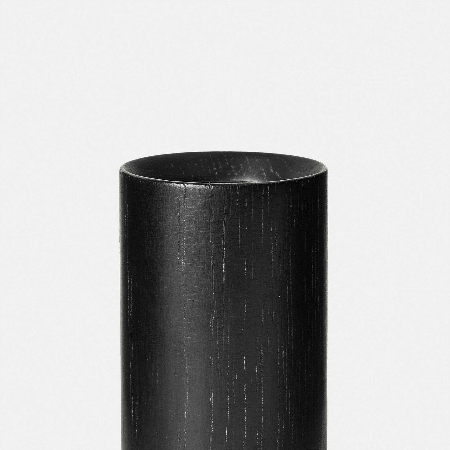 Knuckle Noma Table Lamp in Detail.