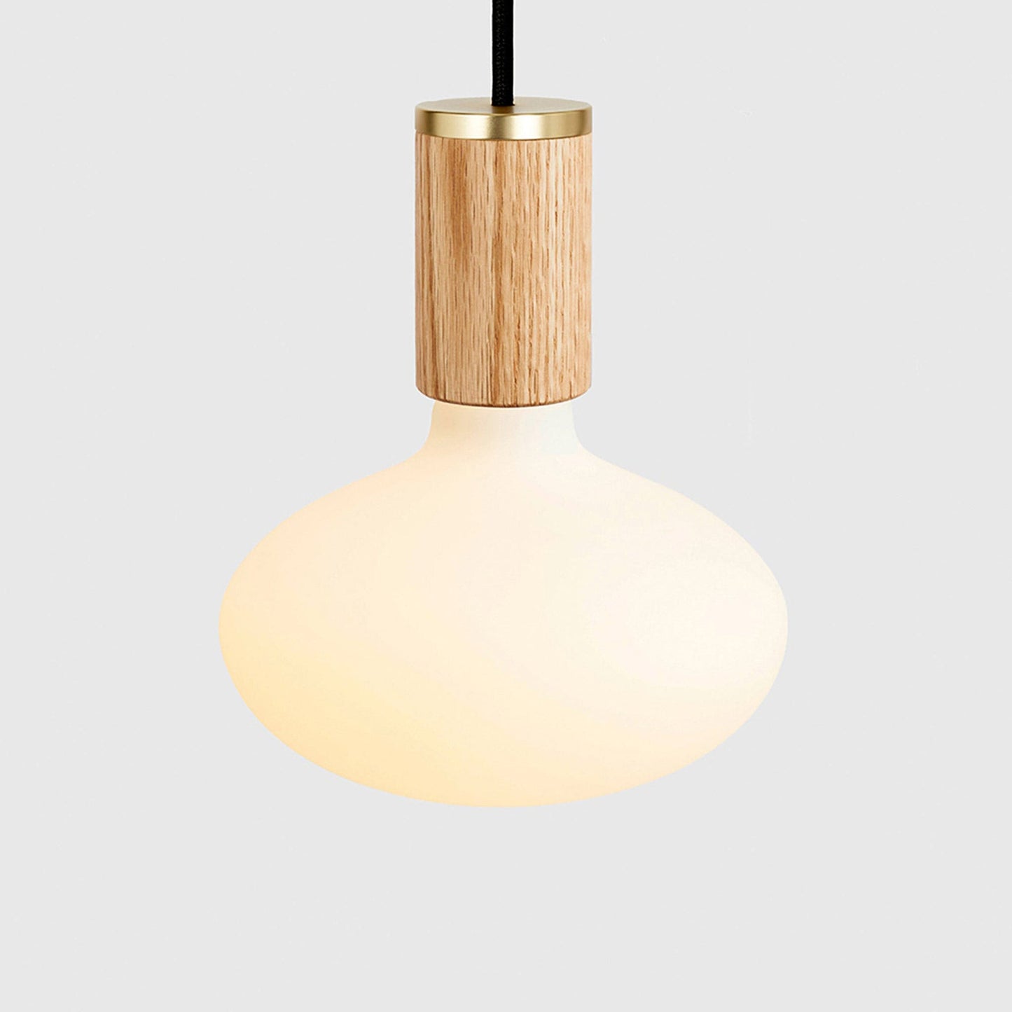 Knuckle Oval Pendant Light in Detail.