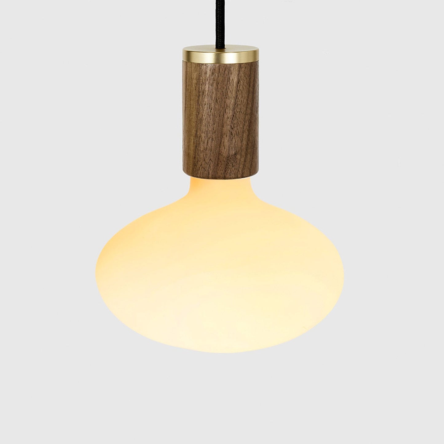 Knuckle Oval Pendant Light in Detail.