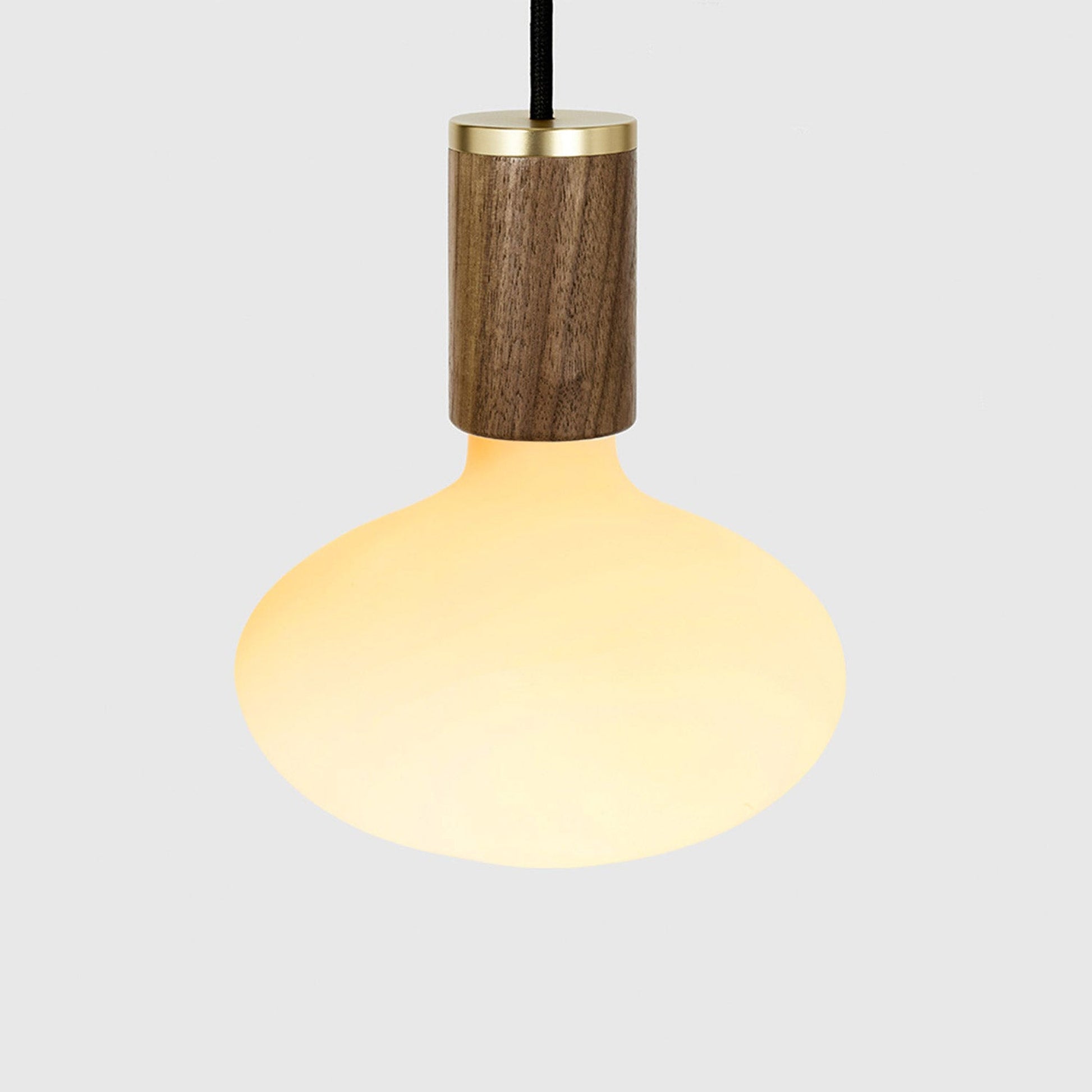 Knuckle Oval Pendant Light in Detail.