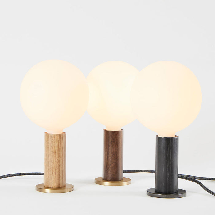 Knuckle Sphere IV Table Lamp in Detail.