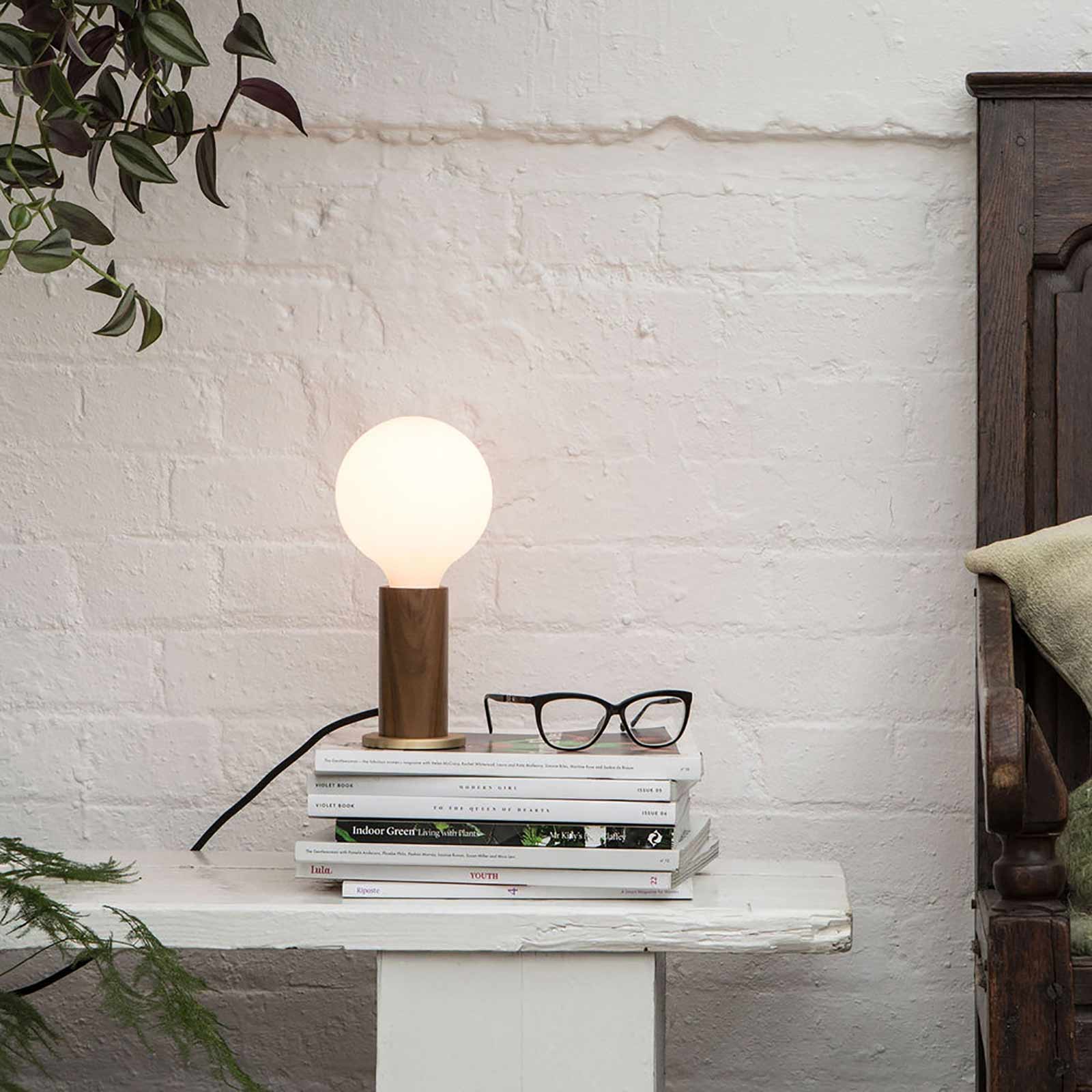 Porcelain III Medium Base G40 Type LED Bulb in bath room.