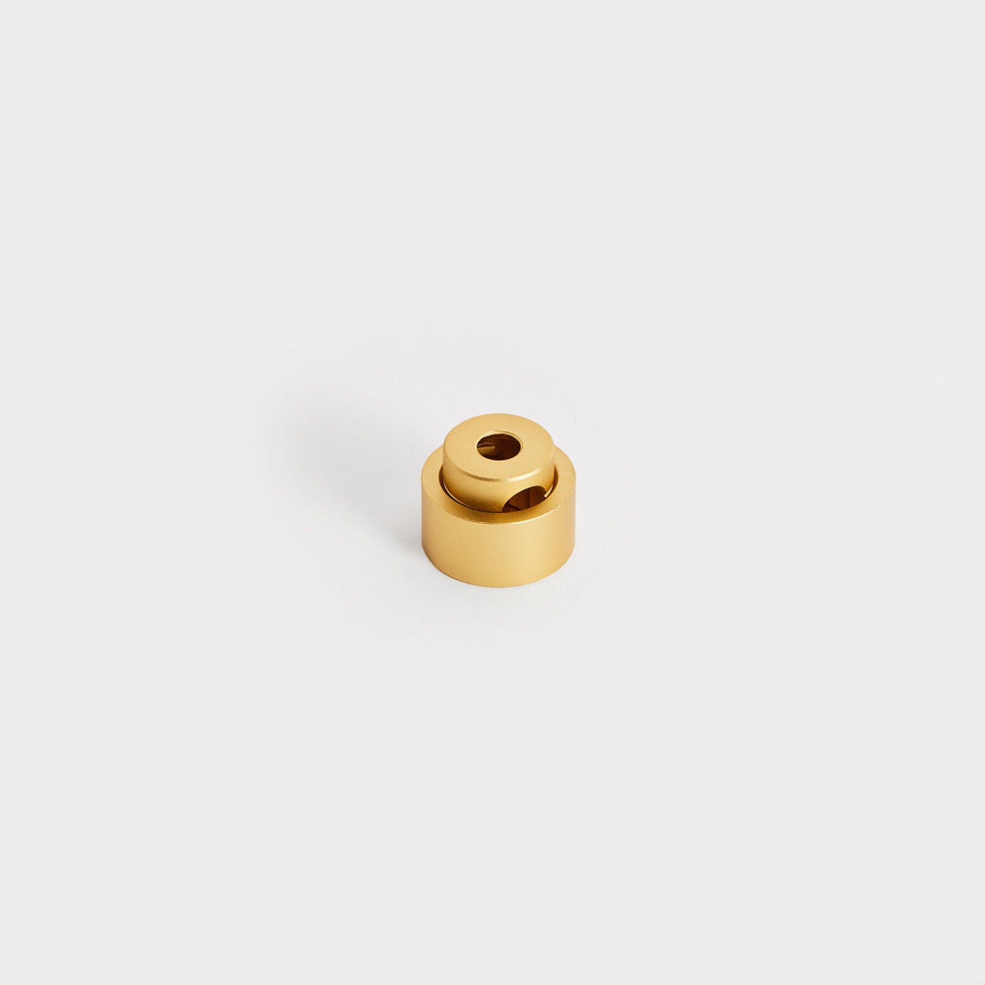 Signature Cable Bracket in Detail.