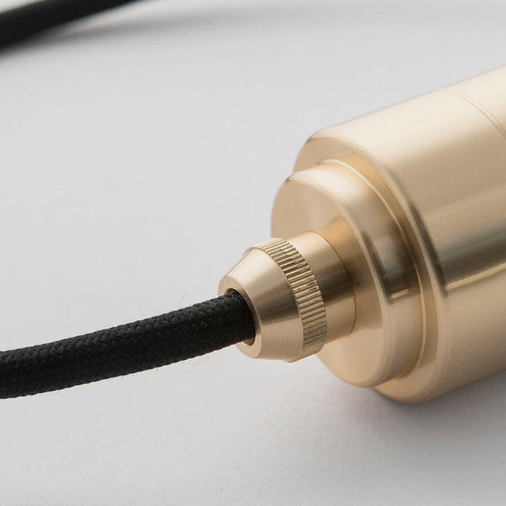 Signature Pendant Cable in Detail.
