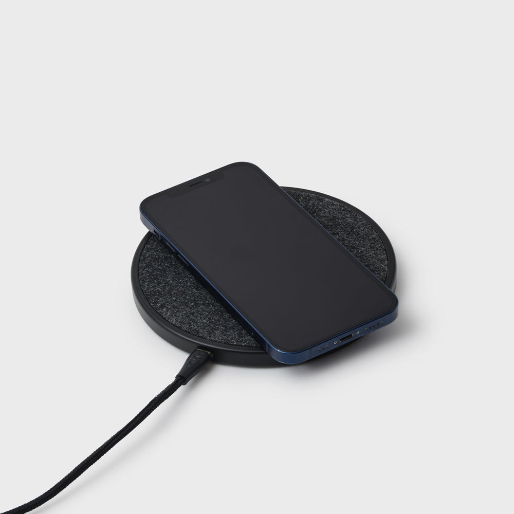 The Muse Wireless Charger in Detail.