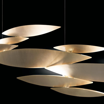 I Lucci Argentati Linear LED Chandelier in Detail.