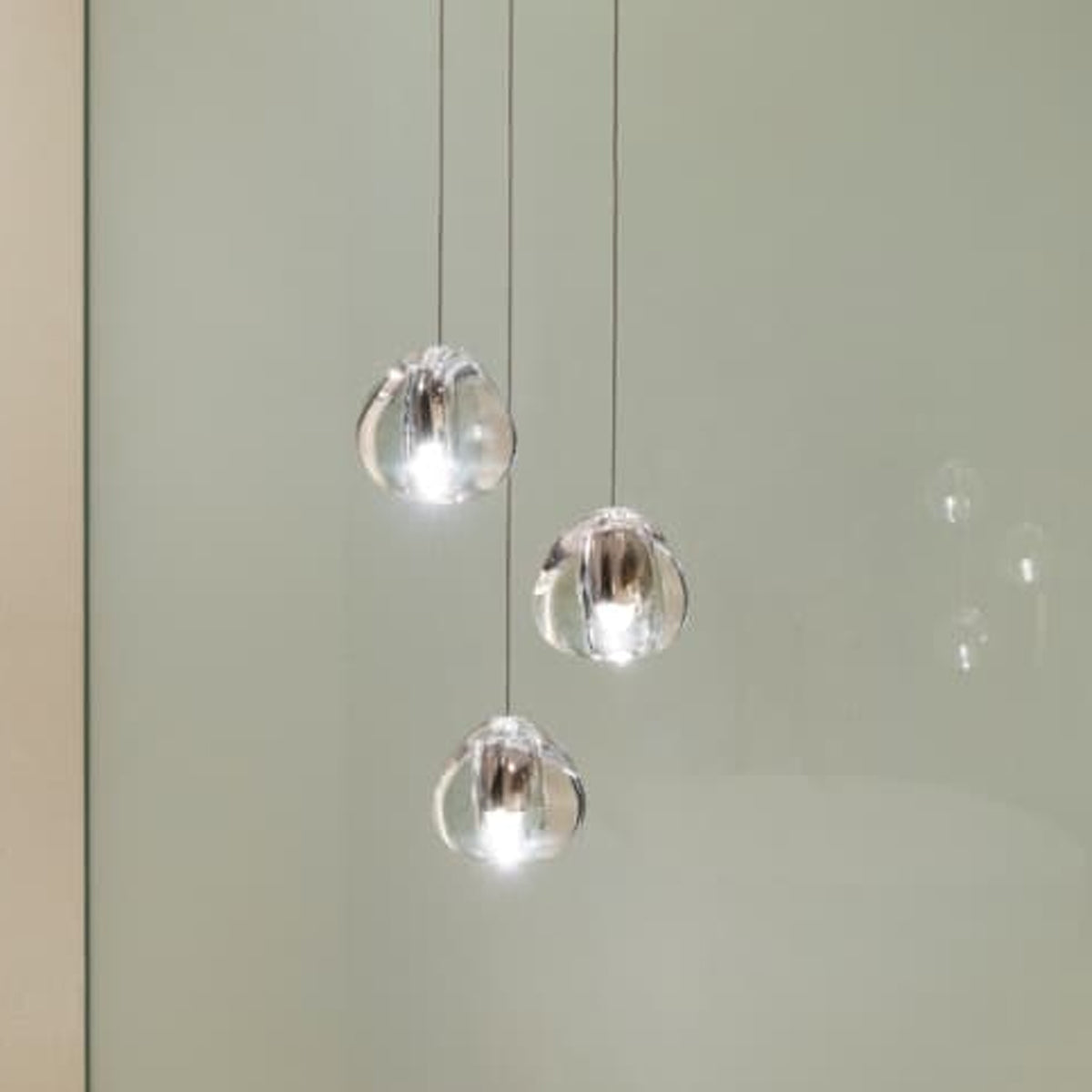 Mizu Pendant Light in Clear Crystal (3-Light).