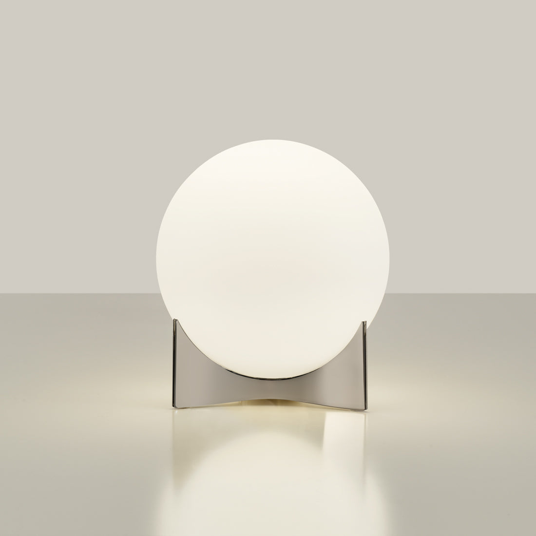Oscar Table Lamp in Detail.