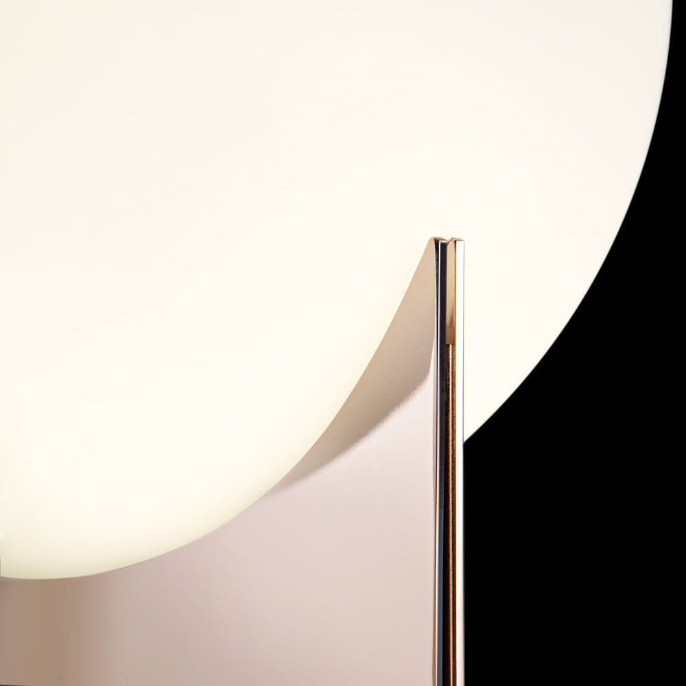 Oscar Table Lamp in Detail.