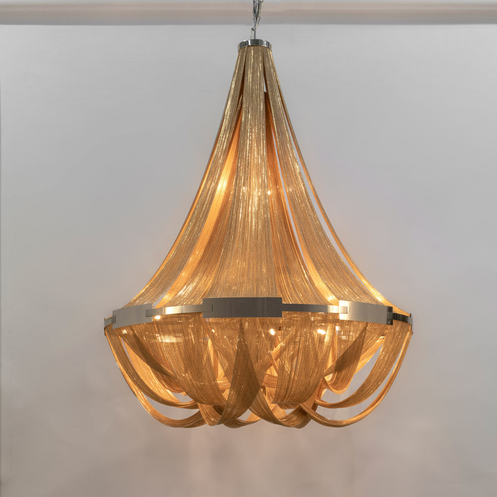 Soscik Chandelier in Detail.