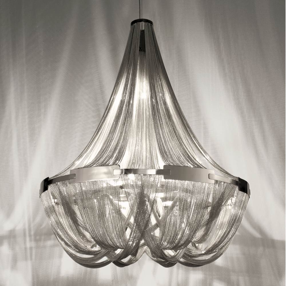 Soscik Chandelier in Detail.