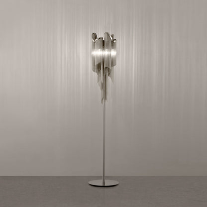 Stream Floor Lamp in Detail.