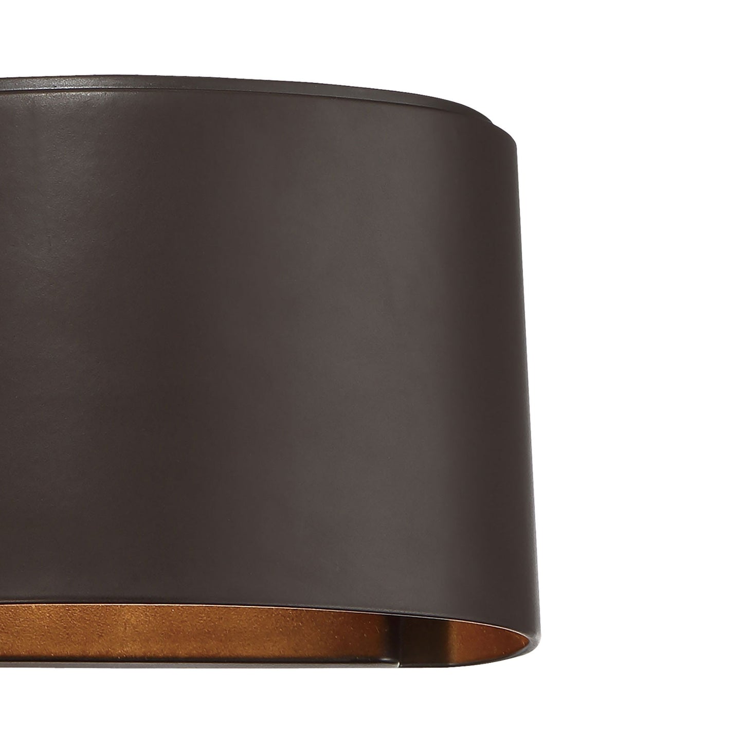 Everton Rain Outdoor Wall Light in Detail.