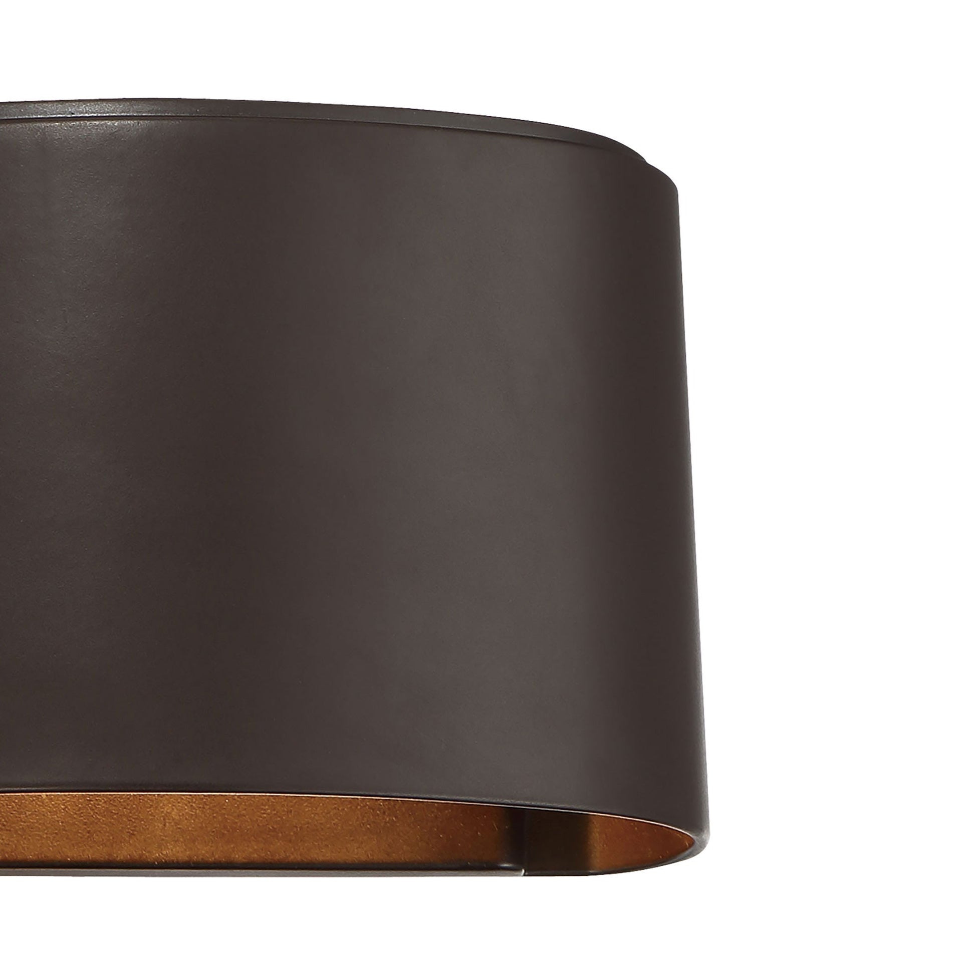 Everton Rain Outdoor Wall Light in Detail.