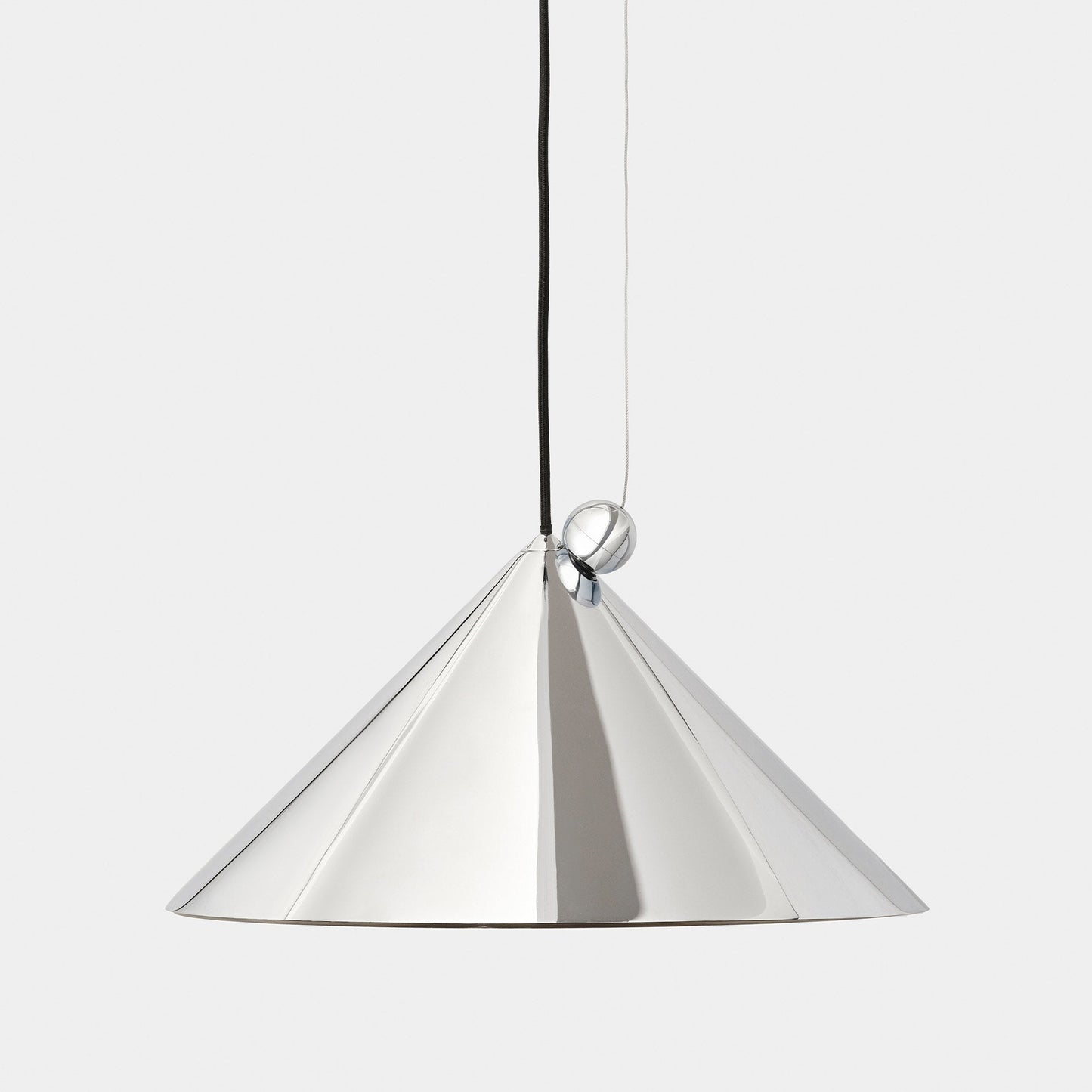 Pose LED Pendant Light in Detail.