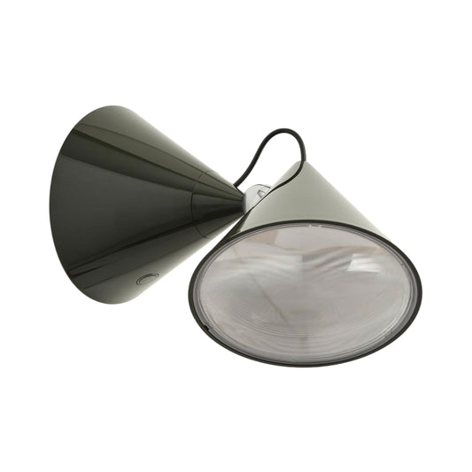 Pose LED Wall Light.