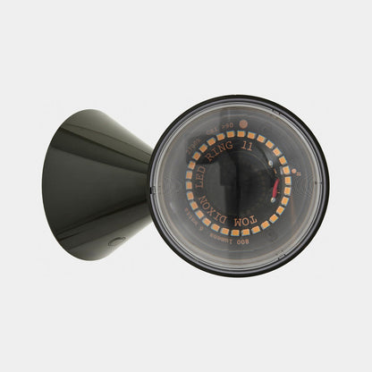 Pose LED Wall Light in Detail.