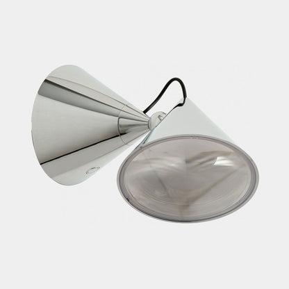 Pose LED Wall Light in Detail.