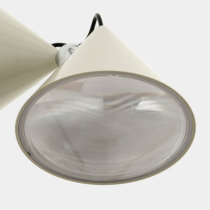 Pose LED Wall Light in Detail.