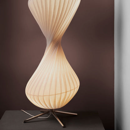 TR32 Floor Lamp in Detail.