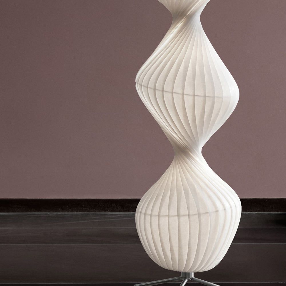 TR33 Floor Lamp in Detail.