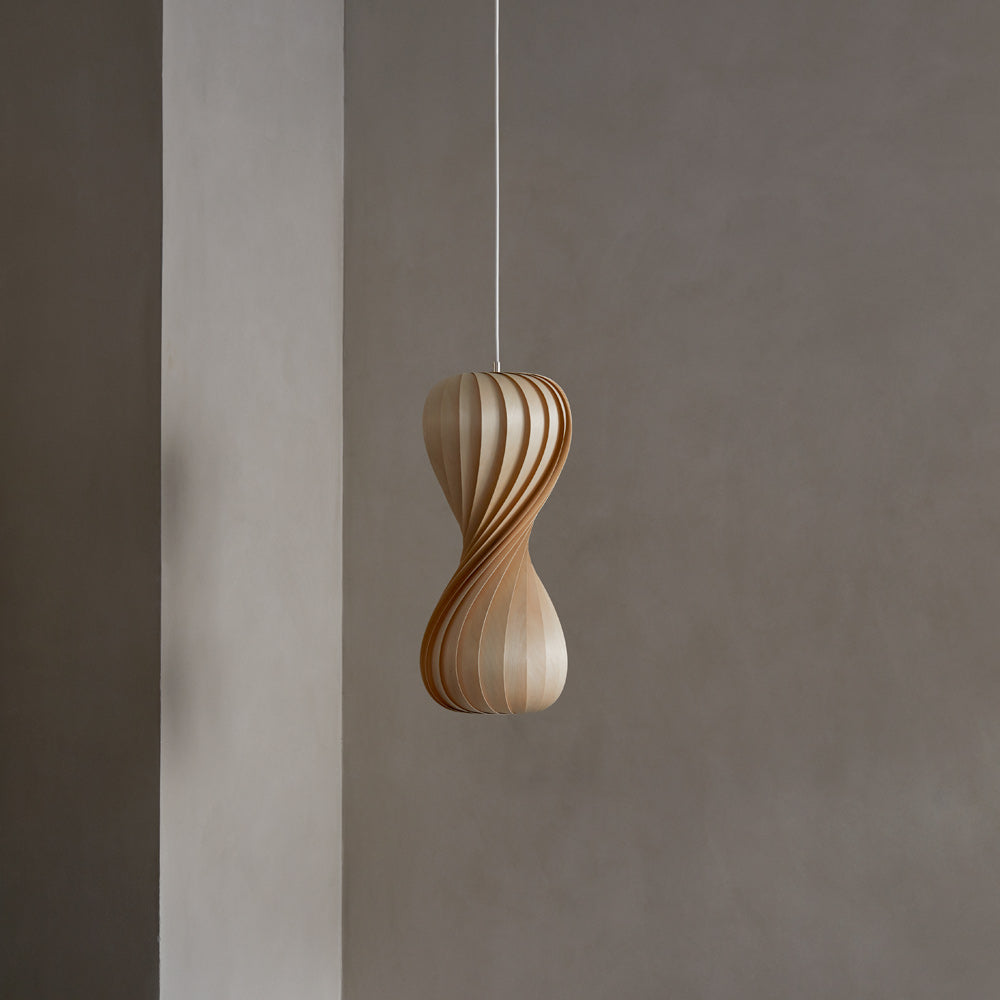 TR7 Pendant Light in Detail.