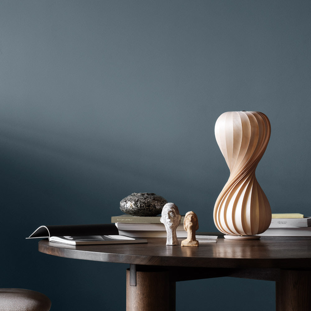 TR7 Table Lamp in Detail.