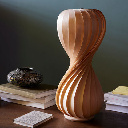 TR7 Table Lamp in Detail.