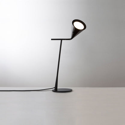Gordon Table Lamp in Detail.