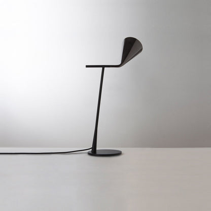 Gordon Table Lamp in Detail.