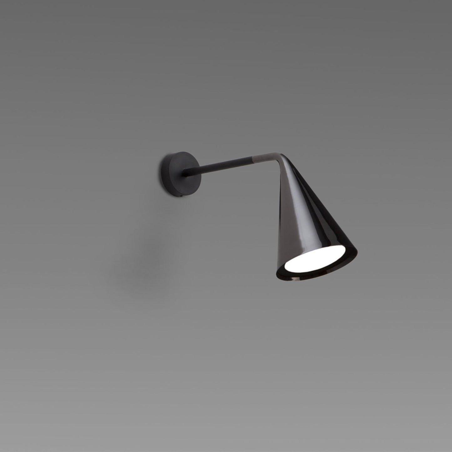 Gordon Wall Light in Detail.