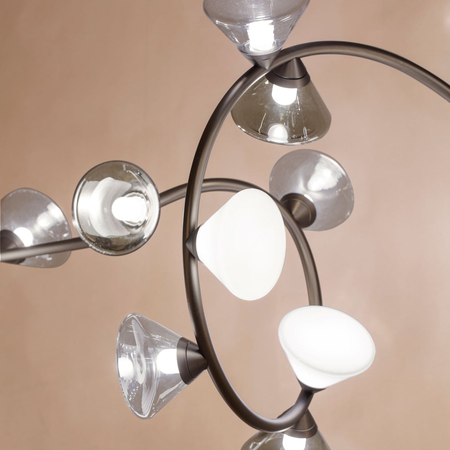 Linfa Linear LED Pendant Light in Detail.
