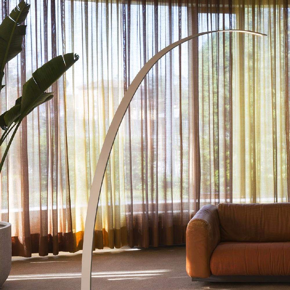 Nastro Big Arc LED Floor Lamp in Detail.