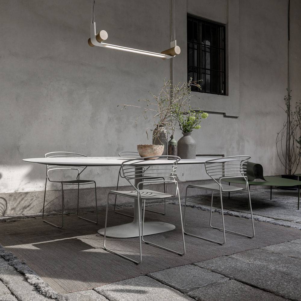 Nastro LED Pendant Light in Outside Area.
