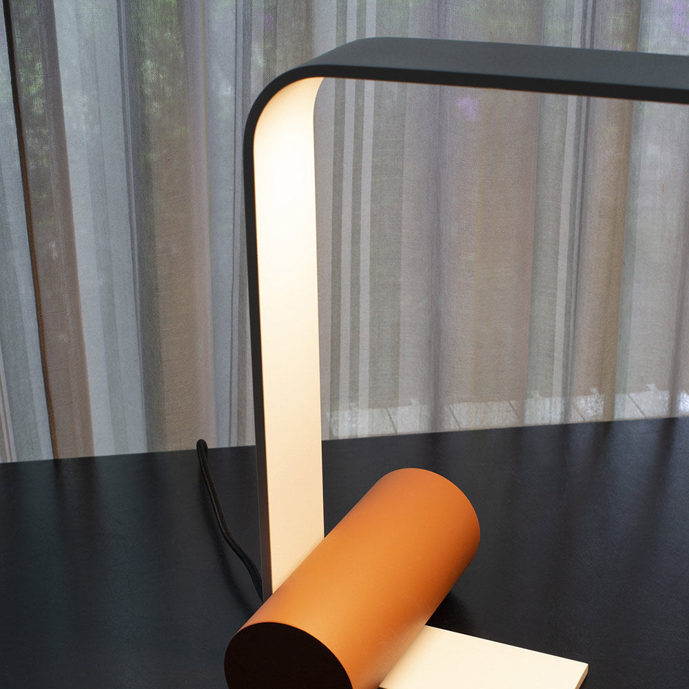 Nastro Open LED Table Lamp in Detail.
