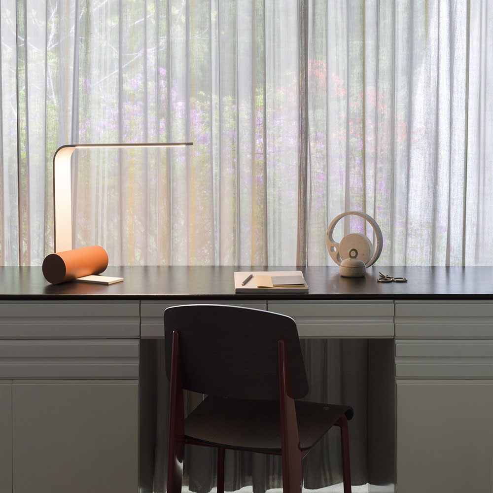 Nastro Open LED Table Lamp in living room.