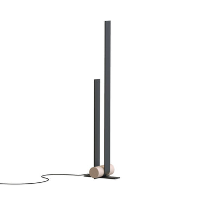 Nastro Outdoor LED Floor Lamp in Sand Black/Eggshell.
