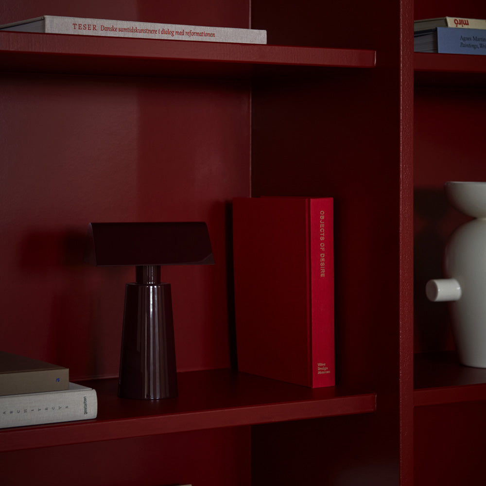 Caret MF1 Table Lamp in living room.