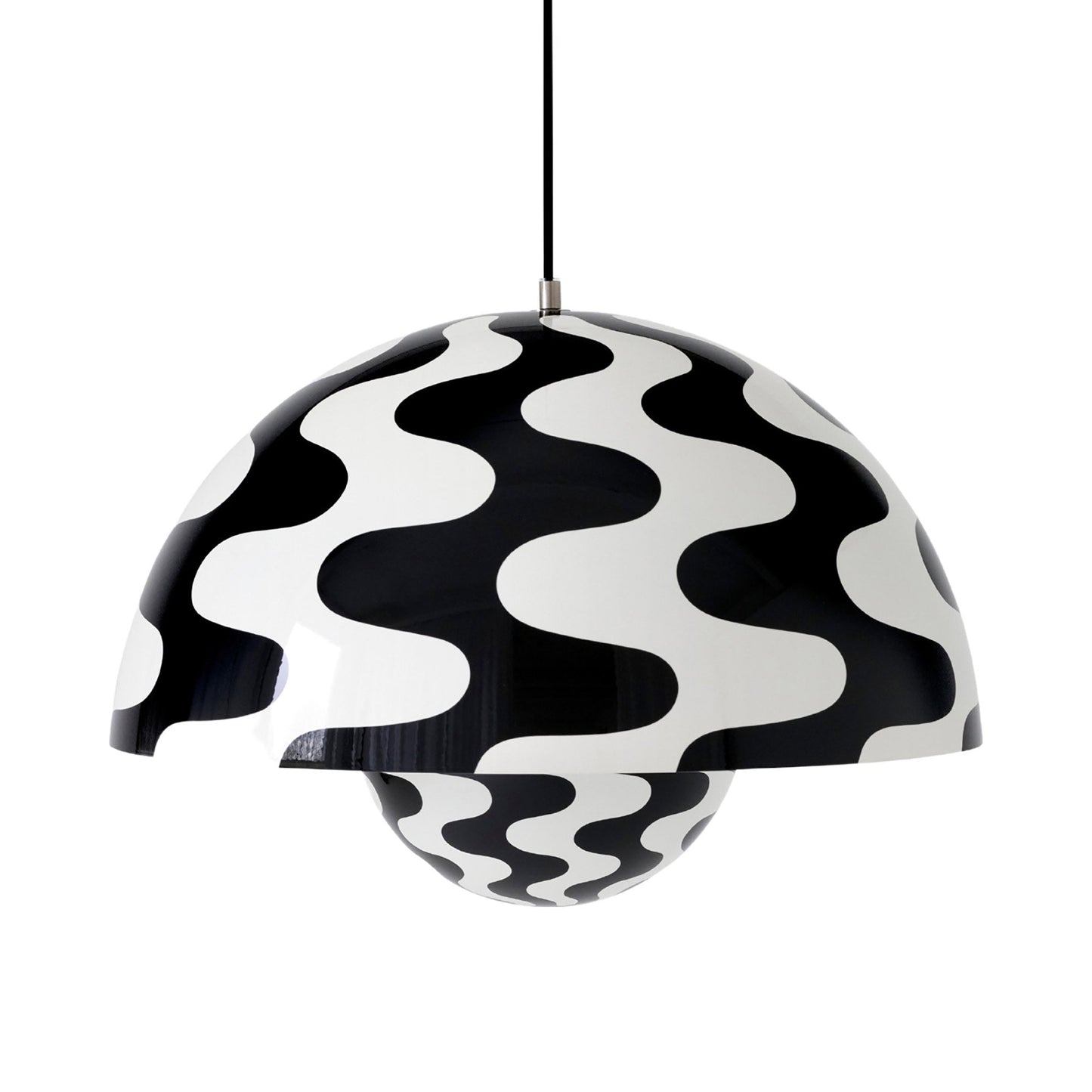 Flowerpot VP Pendant Light in Black/White (19.7-Inch).