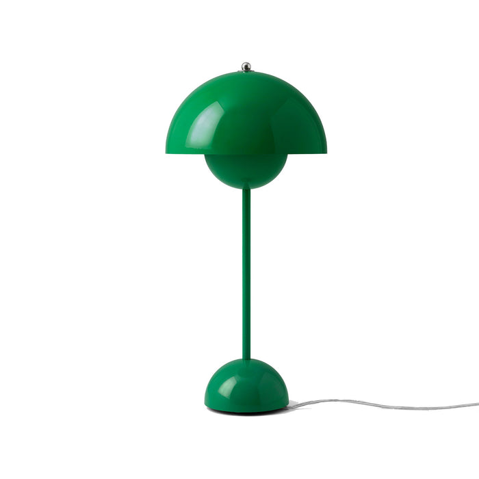Flowerpot Table Lamp in Signal Green.