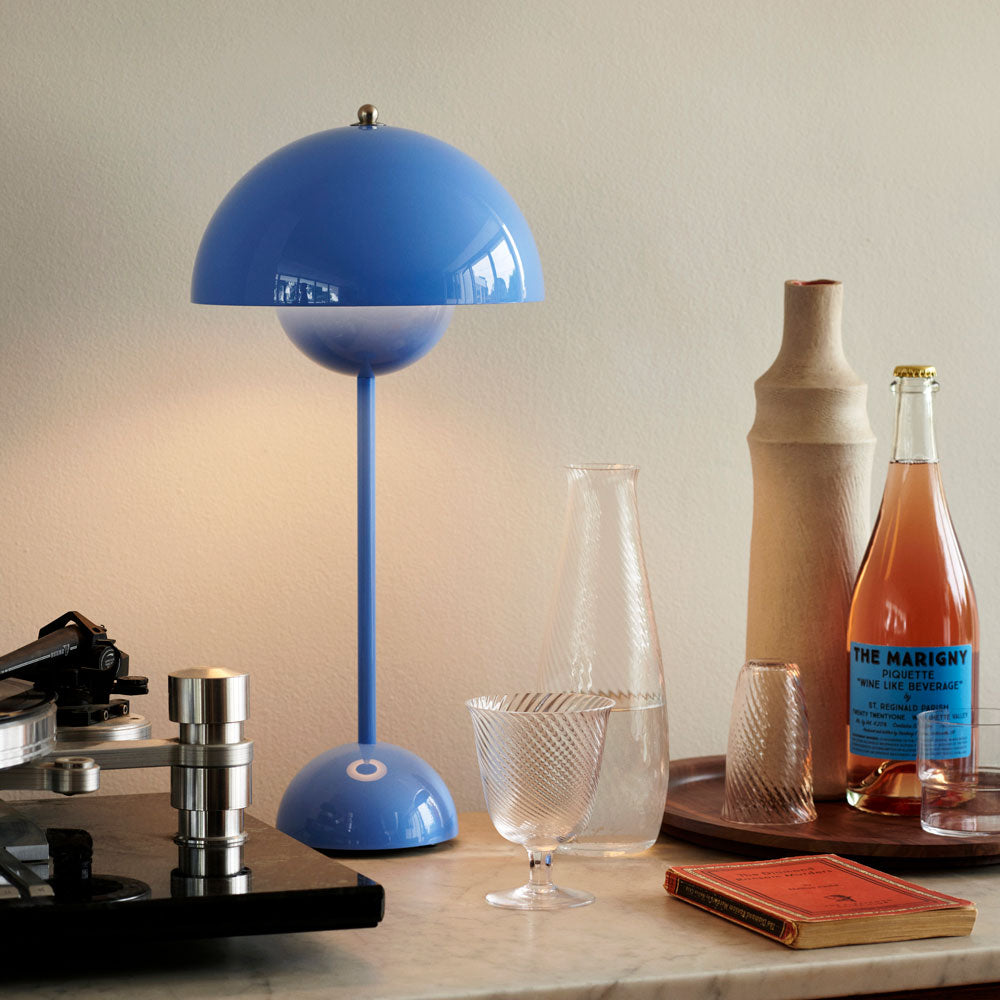 plant pot lamp Flowerpot Table Lamp VP3 Mustard